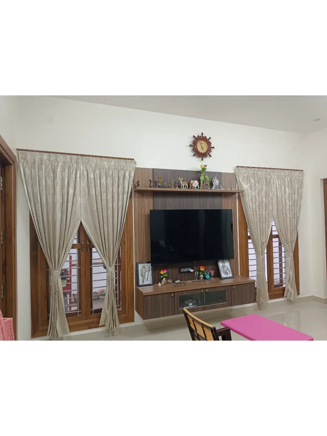 Eyelet curtains